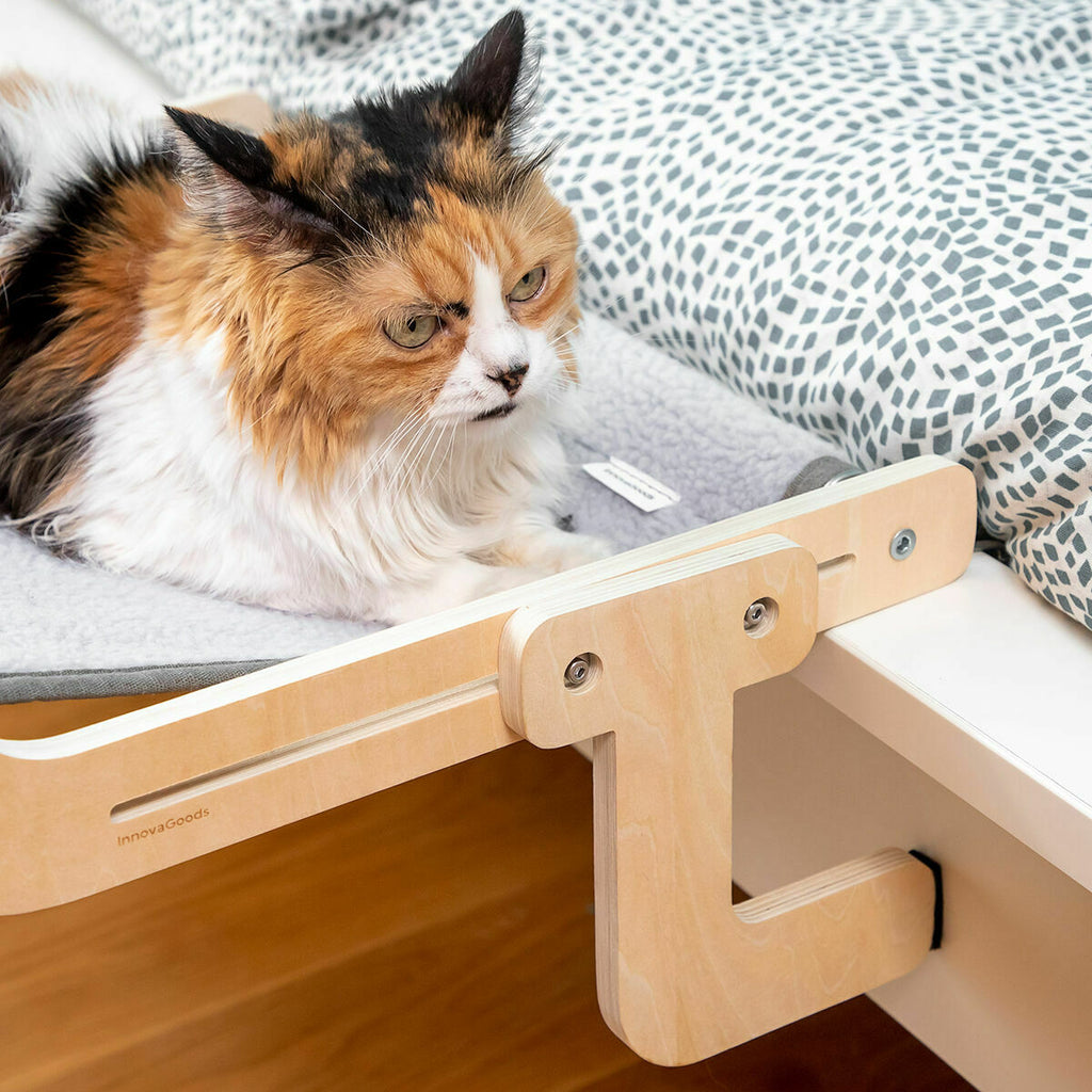 Hamac suspendu en bois pour chat
